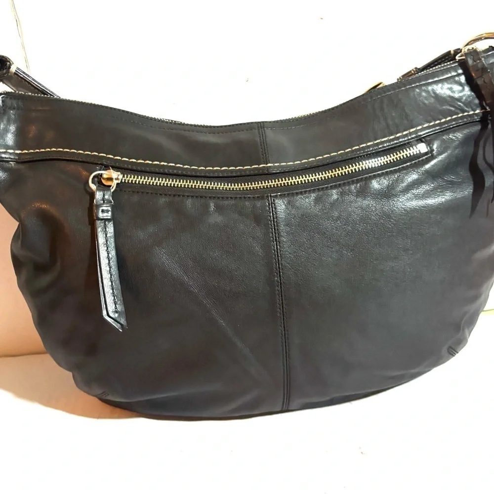 Coach vintage Black Leather Shoulder Bag